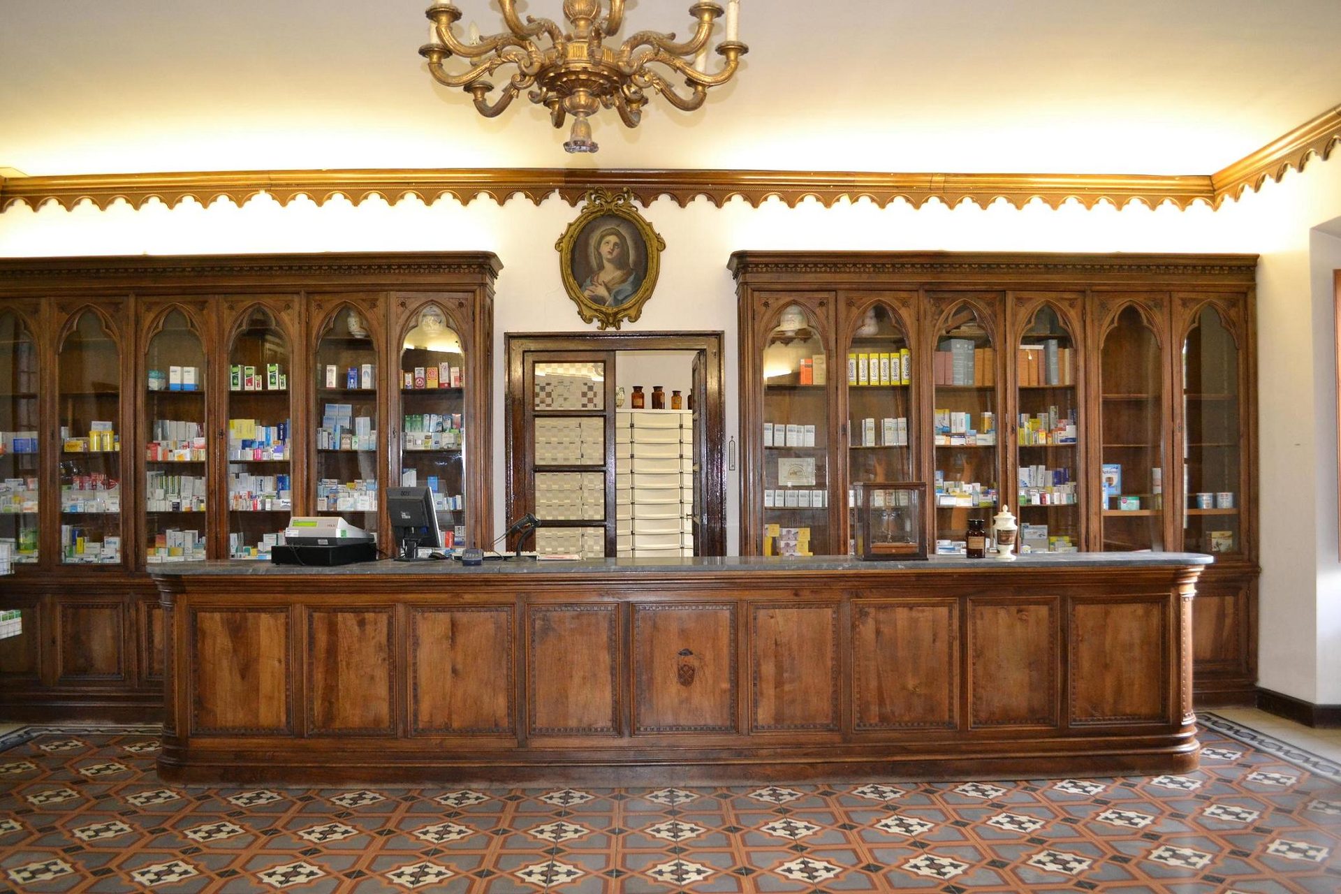 Casamari's pharmacy, Frosinone (13).JPG
